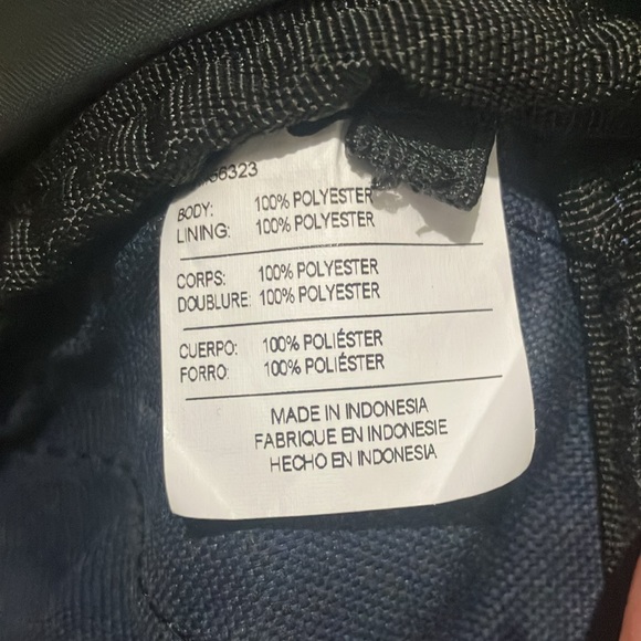 Navy Nike training duffel - Picture 9 of 10